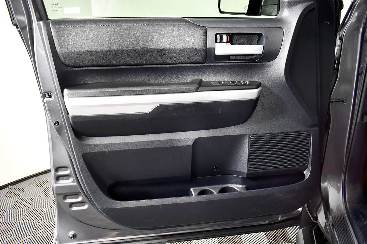 2015 Toyota Tundra SR5 Grade photo 15