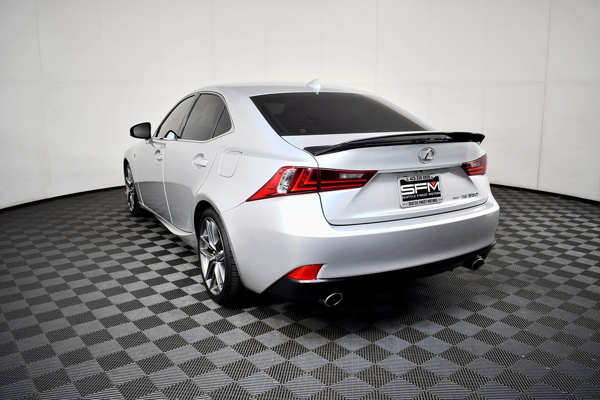 2015 Lexus IS 350 photo 11