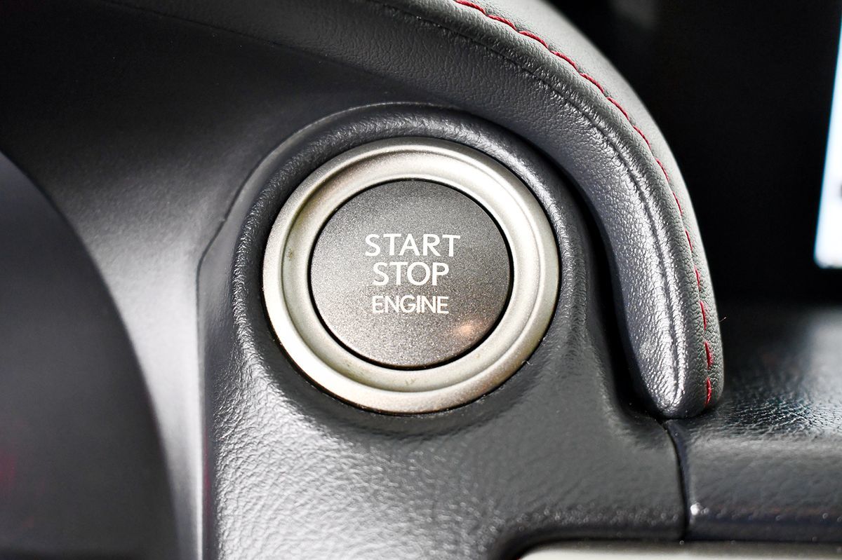 2015 Lexus IS 350 photo 31