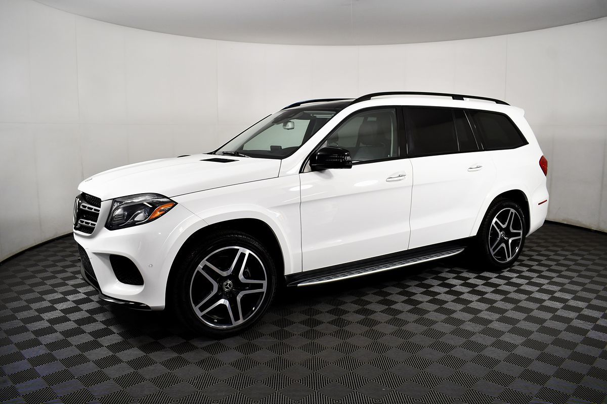 2018 Mercedes Benz GLS 550 4MATIC photo 2