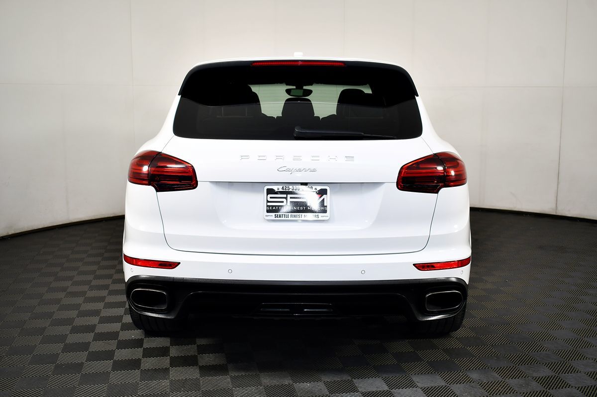 2017 Porsche Cayenne Platinum Edition photo 10
