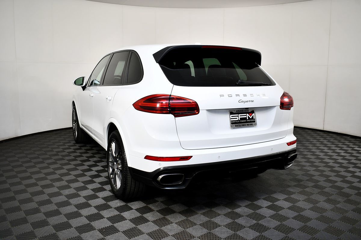 2017 Porsche Cayenne Platinum Edition photo 11