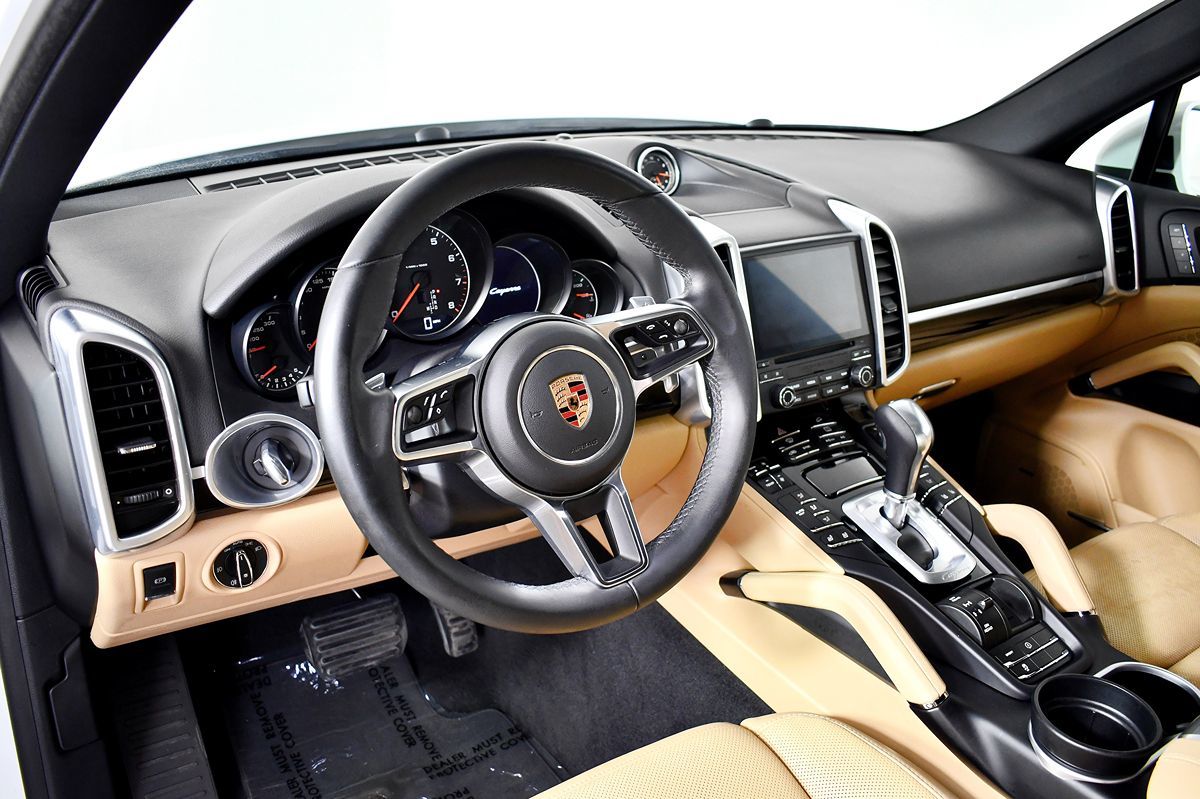 2017 Porsche Cayenne Platinum Edition photo 21