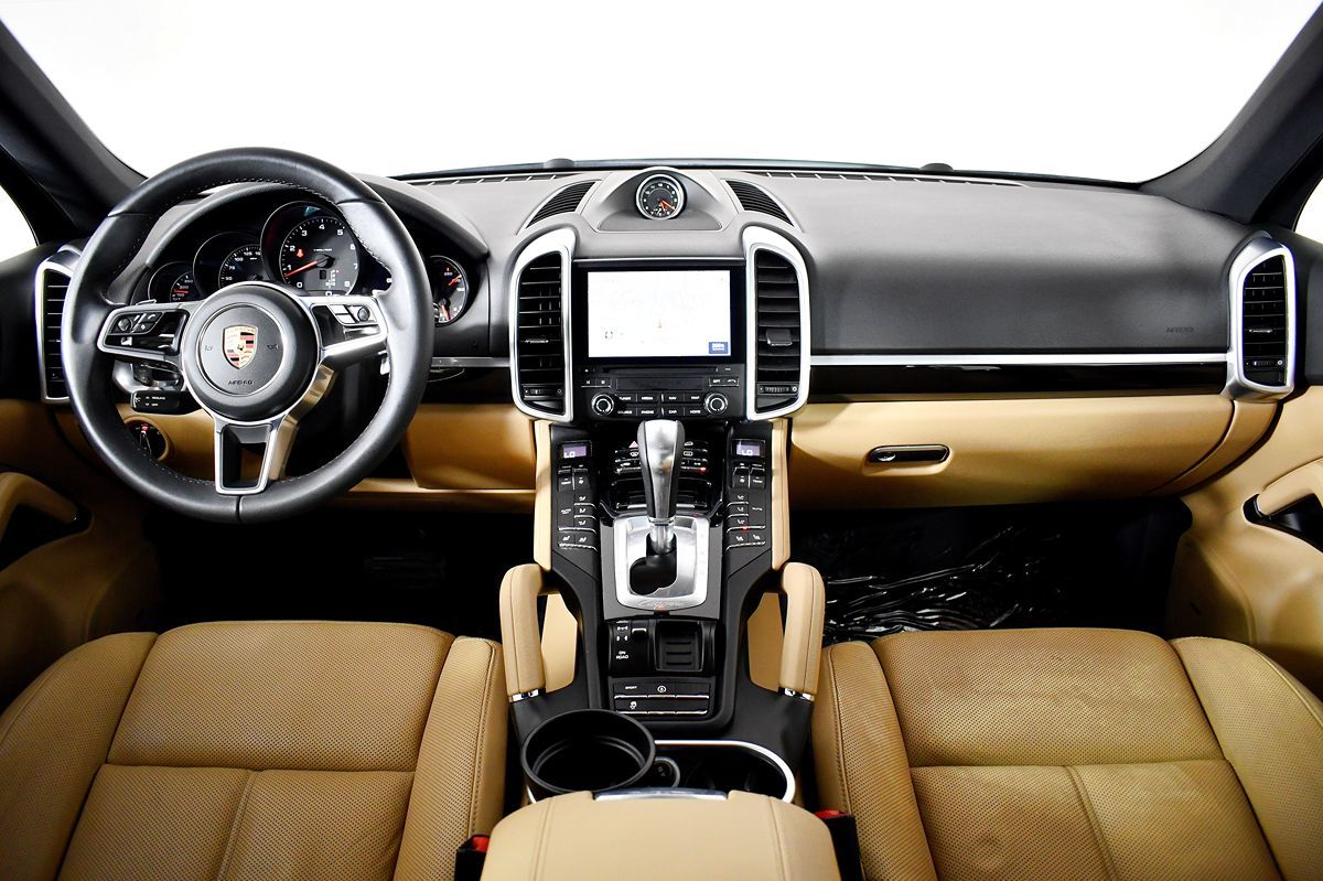 2017 Porsche Cayenne Platinum Edition photo 22