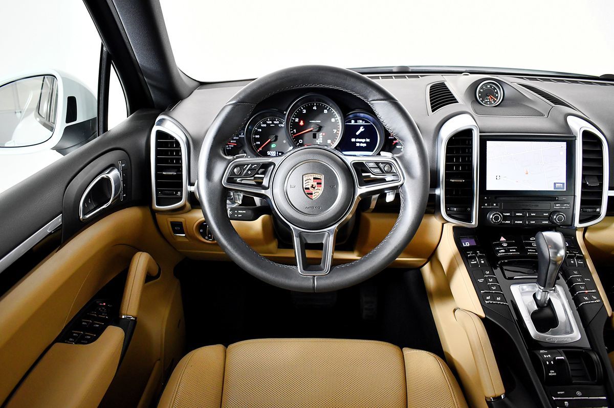 2017 Porsche Cayenne Platinum Edition photo 23