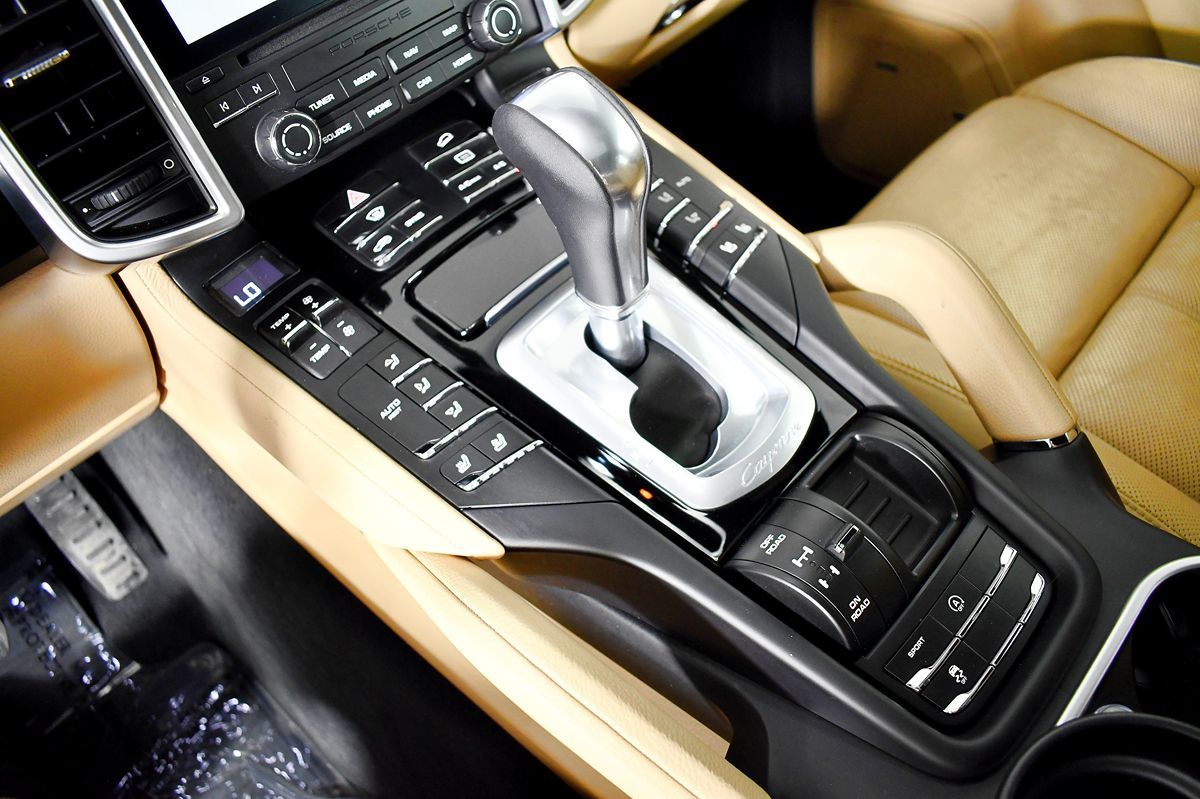 2017 Porsche Cayenne Platinum Edition photo 33