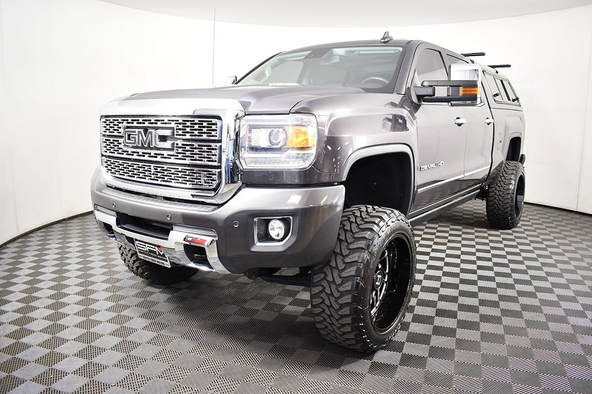2015 Gmc Sierra Denali photo 2