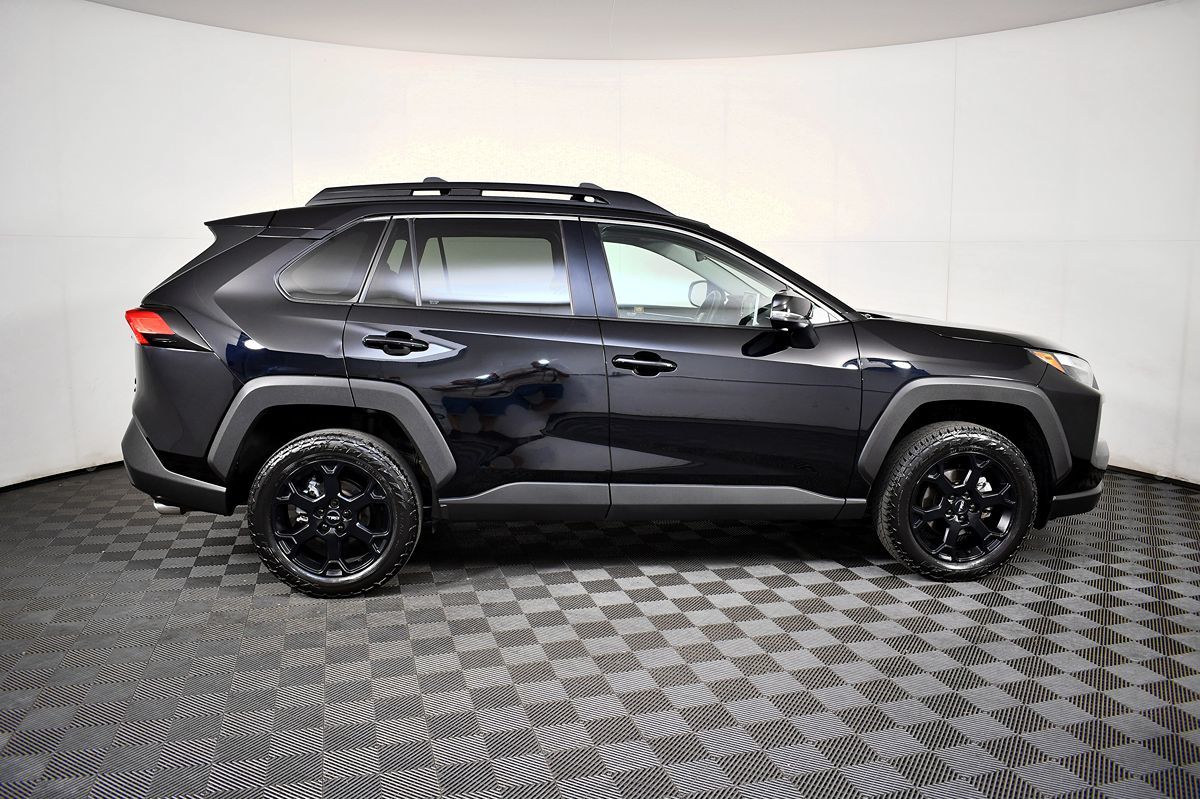 2022 Toyota RAV4 TRD photo 4