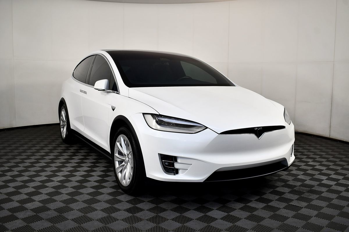 2021 Tesla Model X Long Range photo 3