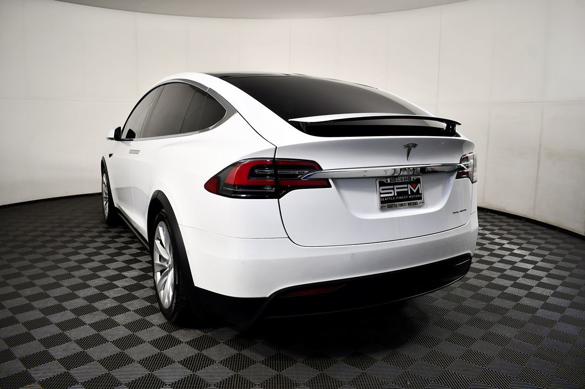 2021 Tesla Model X Long Range photo 9