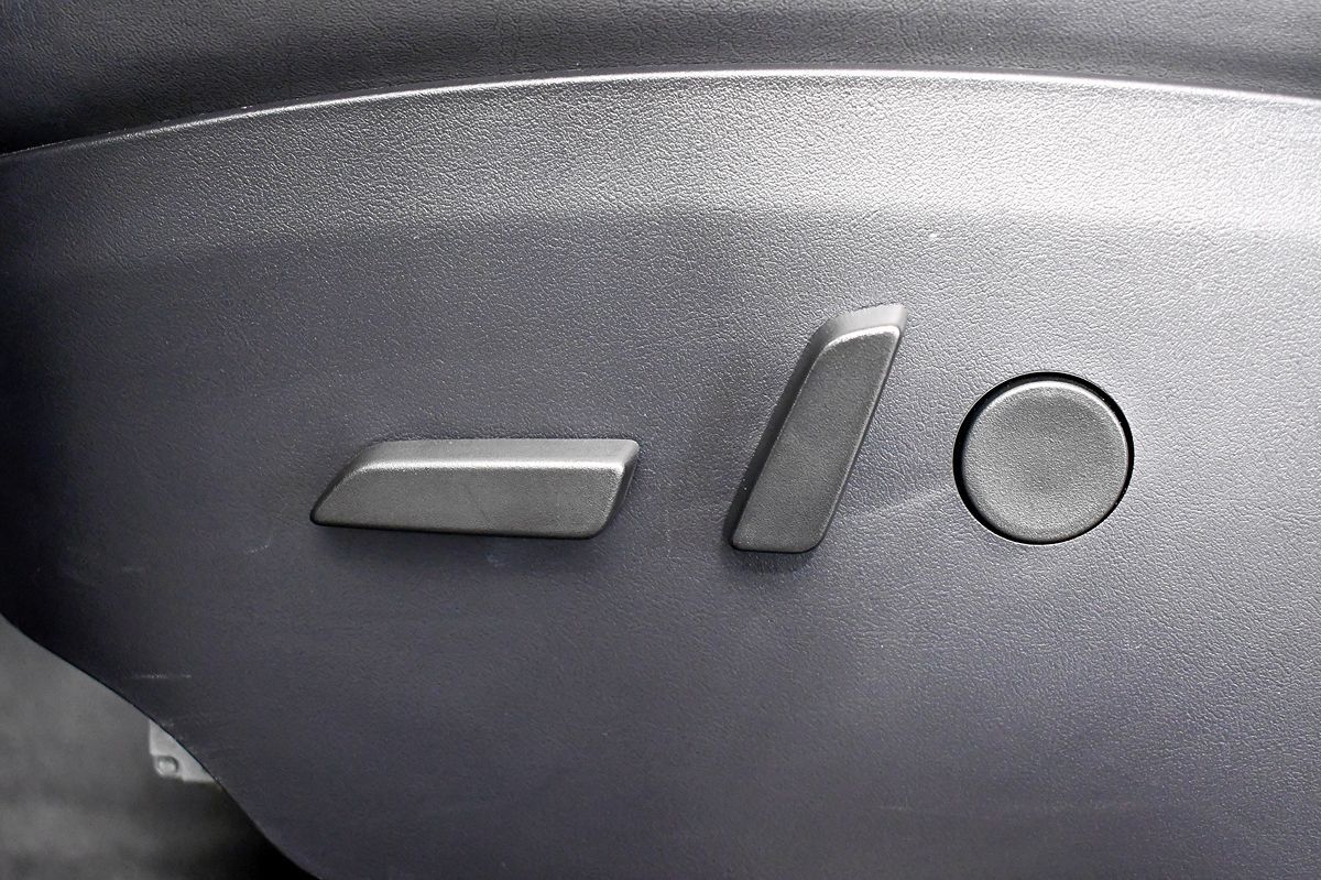2021 Tesla Model X Long Range photo 17