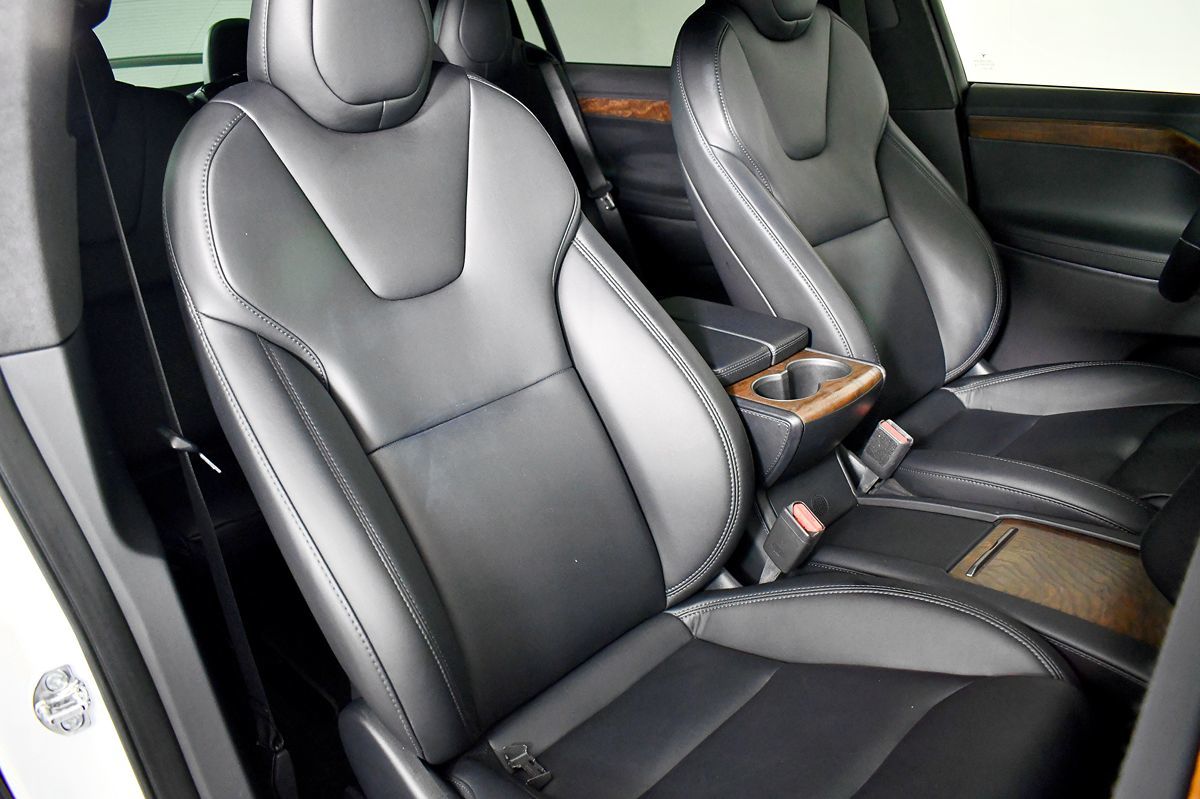 2021 Tesla Model X Long Range photo 40