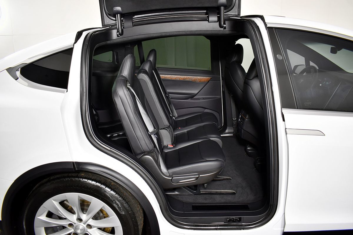 2021 Tesla Model X Long Range photo 41