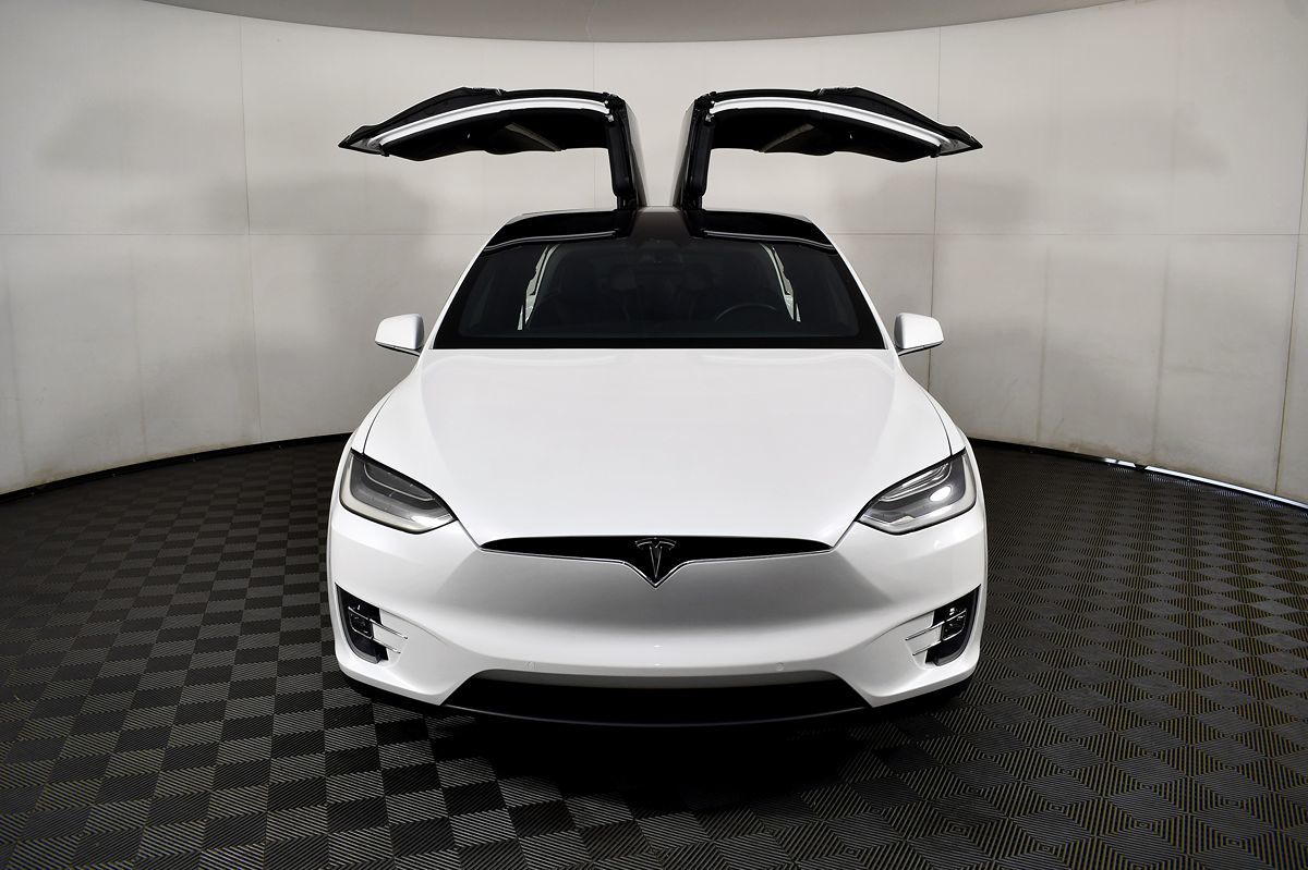 2021 Tesla Model X Long Range photo 13