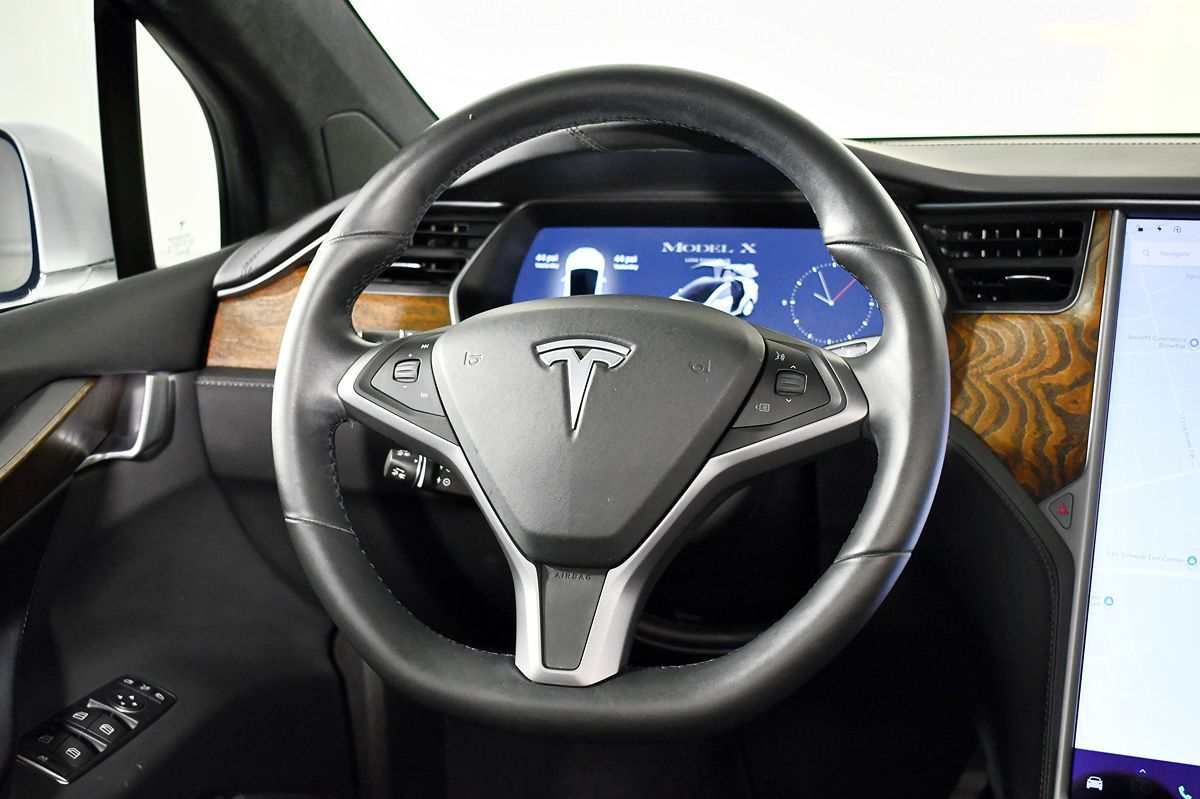 2021 Tesla Model X Long Range photo 22