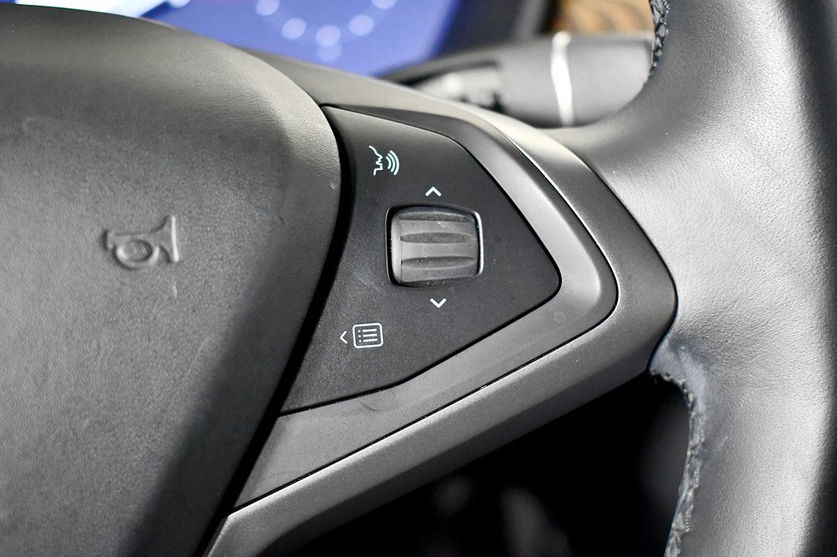 2021 Tesla Model X Long Range photo 24