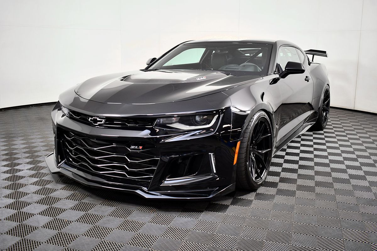 2018 Chevrolet Camaro ZL1 photo 3