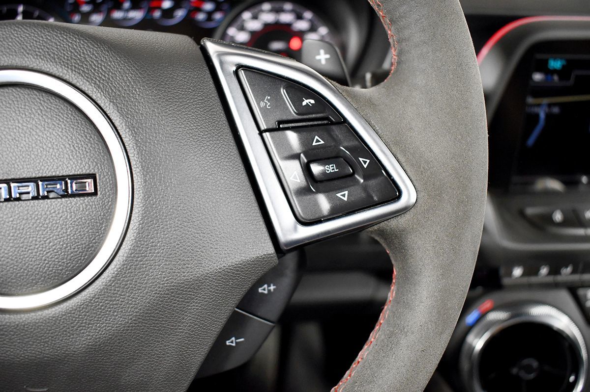 2018 Chevrolet Camaro ZL1 photo 28