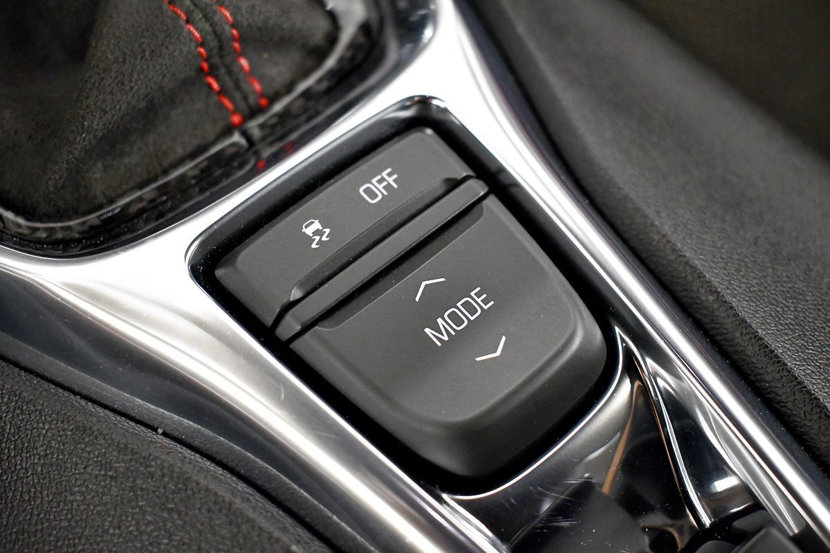 2018 Chevrolet Camaro ZL1 photo 37