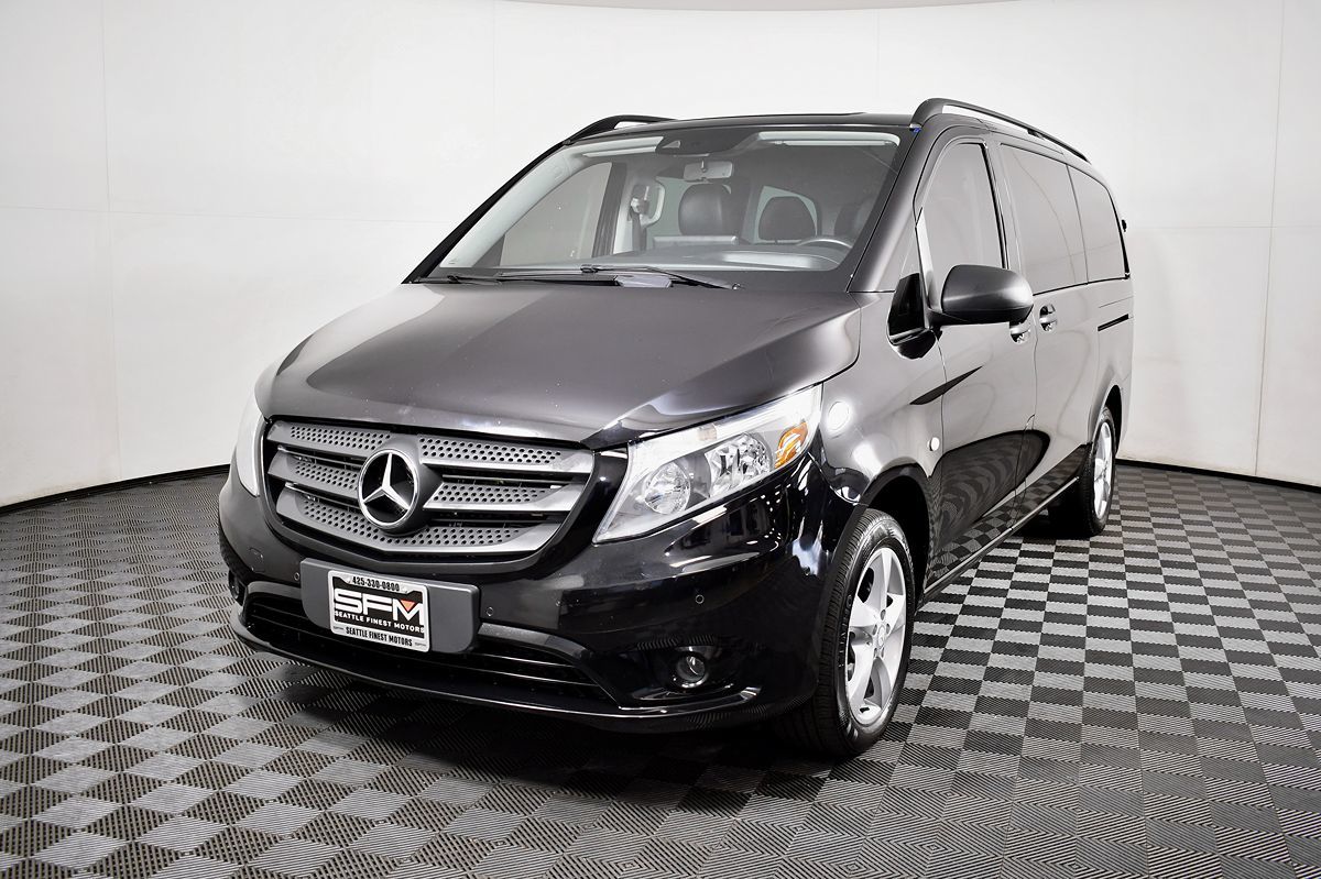 2016 Mercedes Benz Metris Passenger Van photo 3