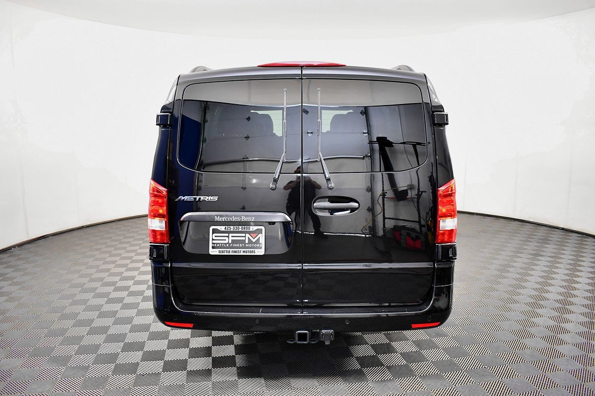 2016 Mercedes Benz Metris Passenger Van photo 10