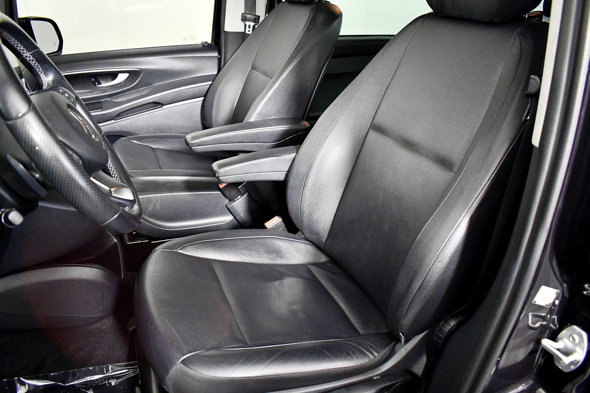 2016 Mercedes Benz Metris Passenger Van photo 19