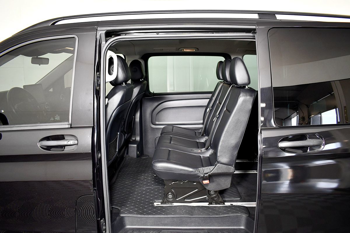 2016 Mercedes Benz Metris Passenger Van photo 36