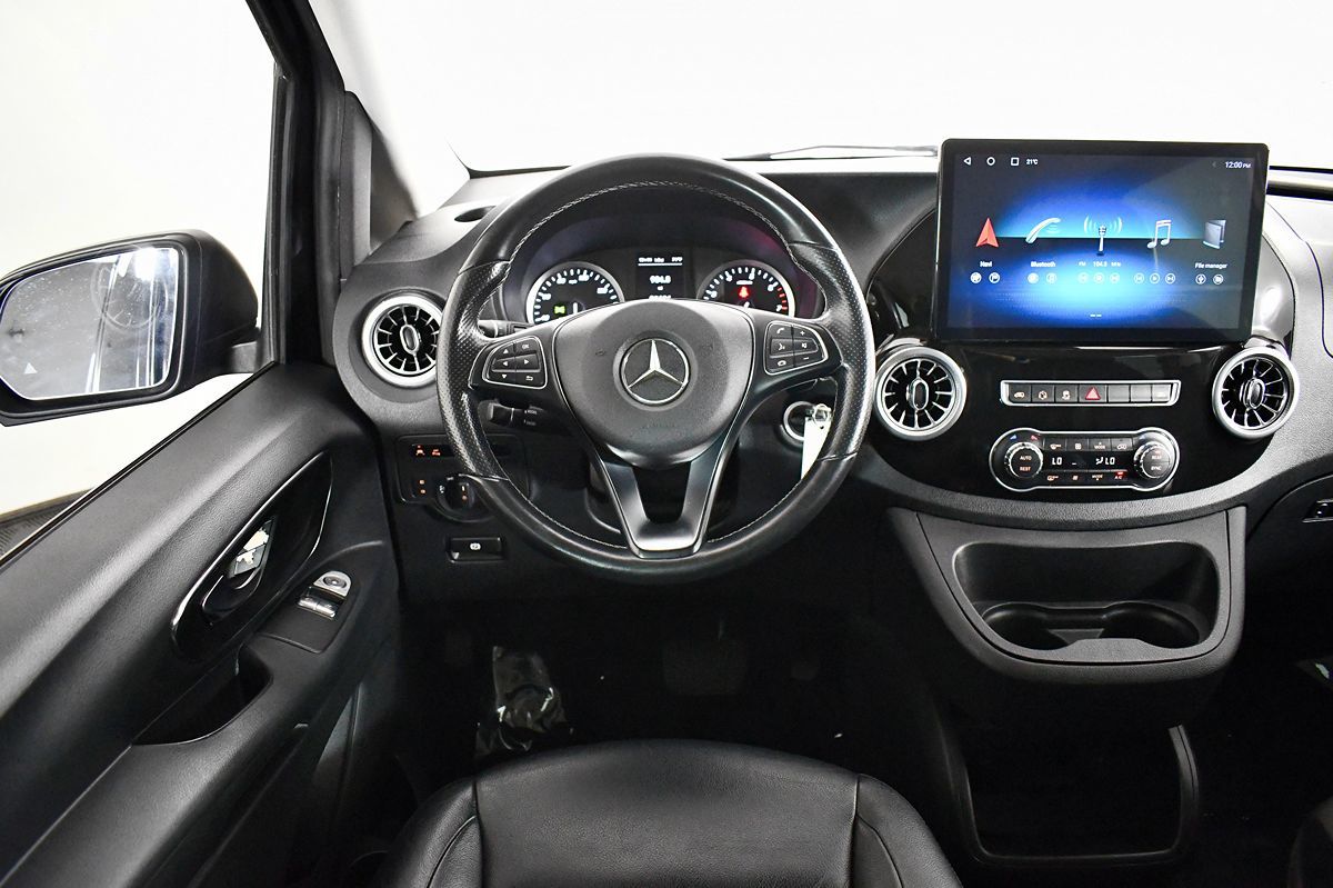 2016 Mercedes Benz Metris Passenger Van photo 22