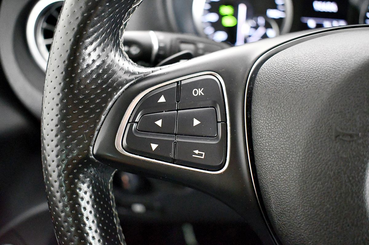 2016 Mercedes Benz Metris Passenger Van photo 24