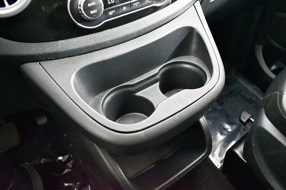 2016 Mercedes Benz Metris Passenger Van photo 33