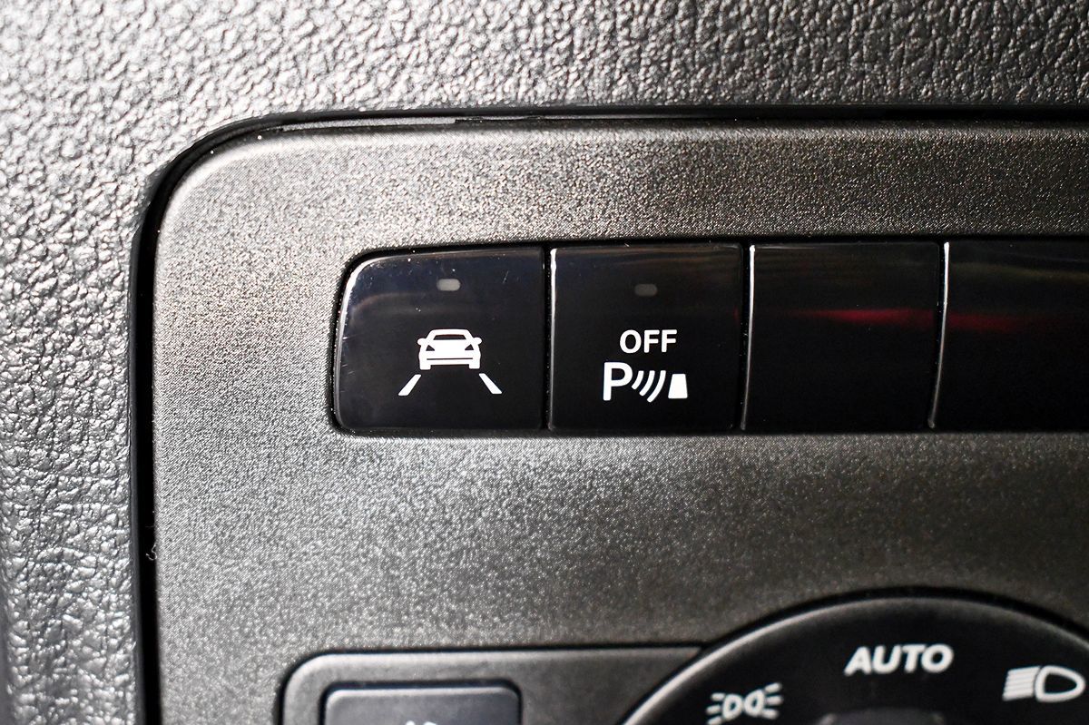 2016 Mercedes Benz Metris Passenger Van photo 35