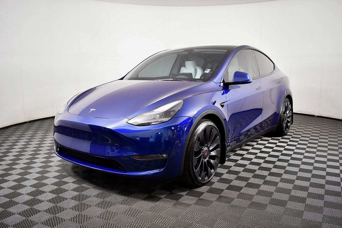 2023 Tesla Model Y Performance photo 2
