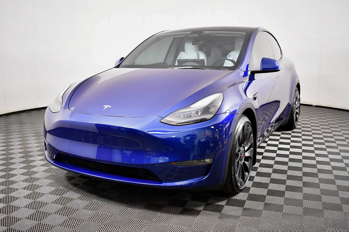 2023 Tesla Model Y Performance photo 3