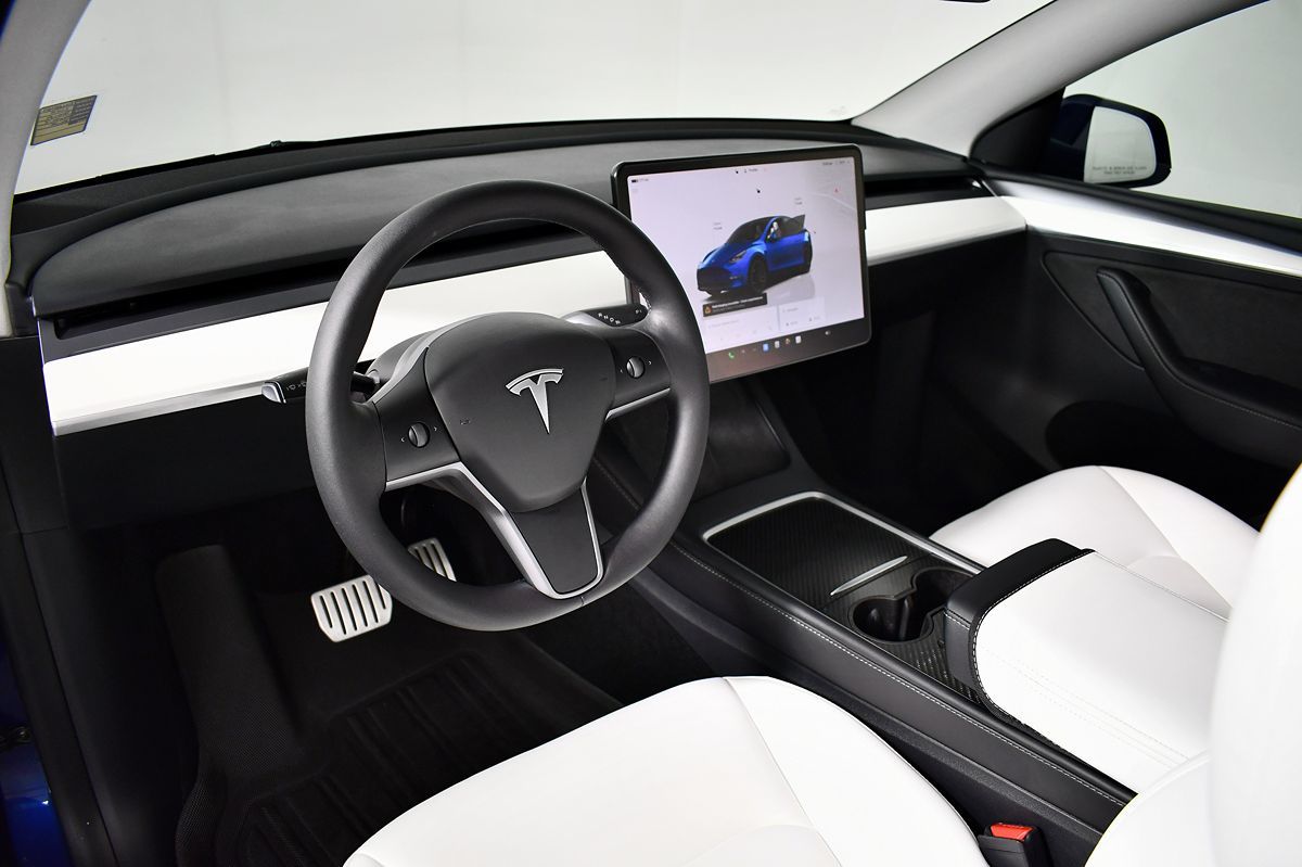 2023 Tesla Model Y Performance photo 19
