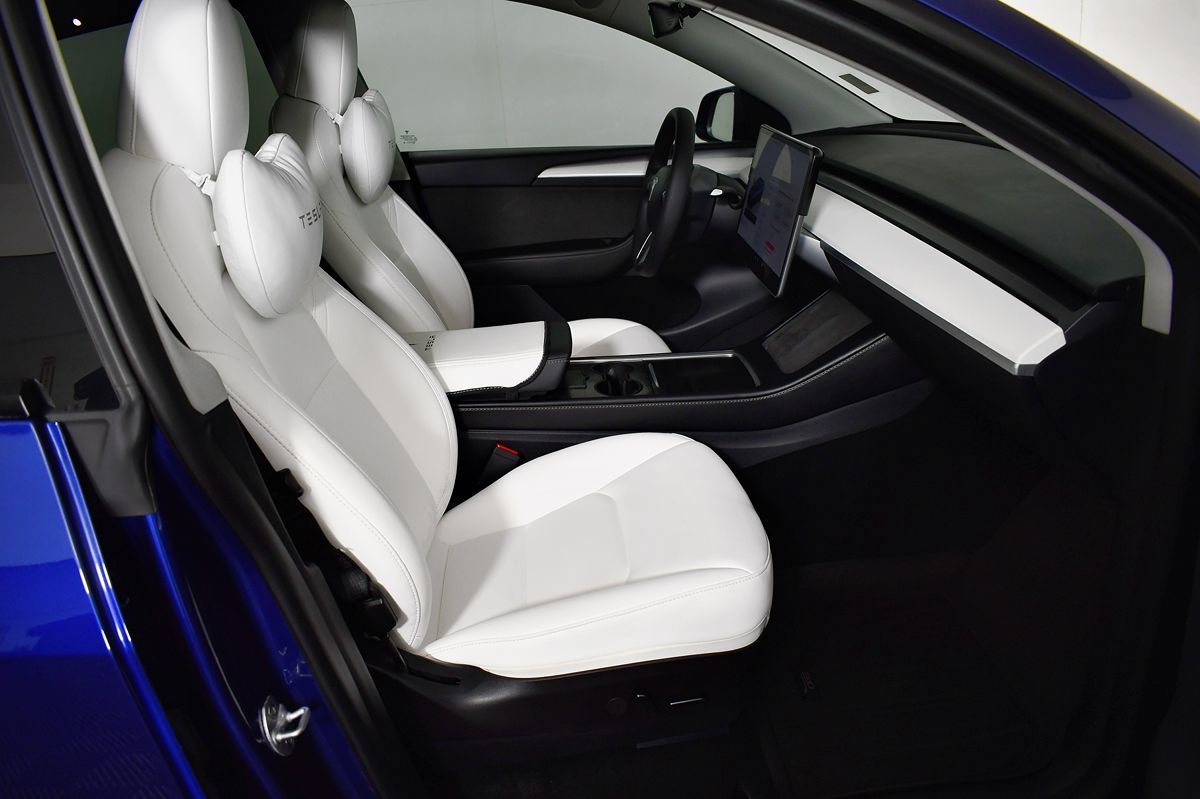 2023 Tesla Model Y Performance photo 33