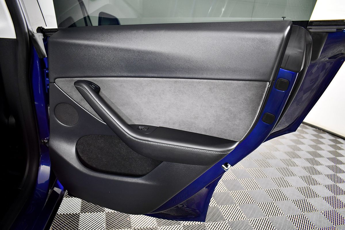 2023 Tesla Model Y Performance photo 35