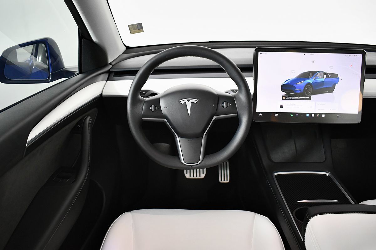 2023 Tesla Model Y Performance photo 21