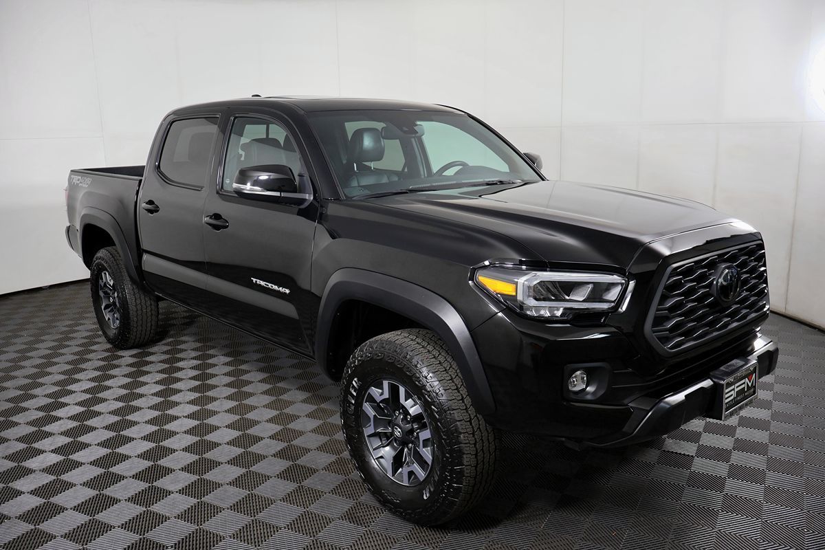 2023 Toyota Tacoma TRD photo 5