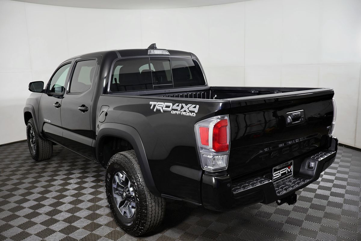 2023 Toyota Tacoma TRD photo 11