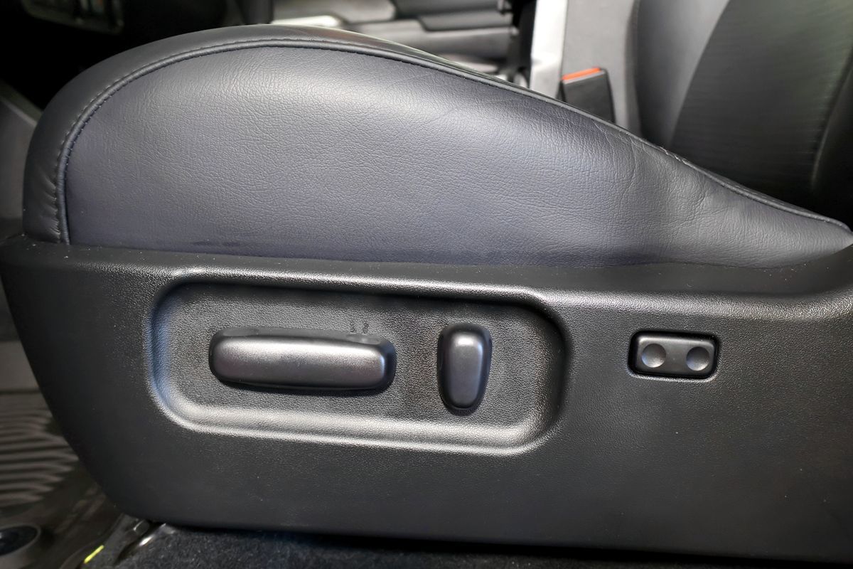 2023 Toyota Tacoma TRD photo 18