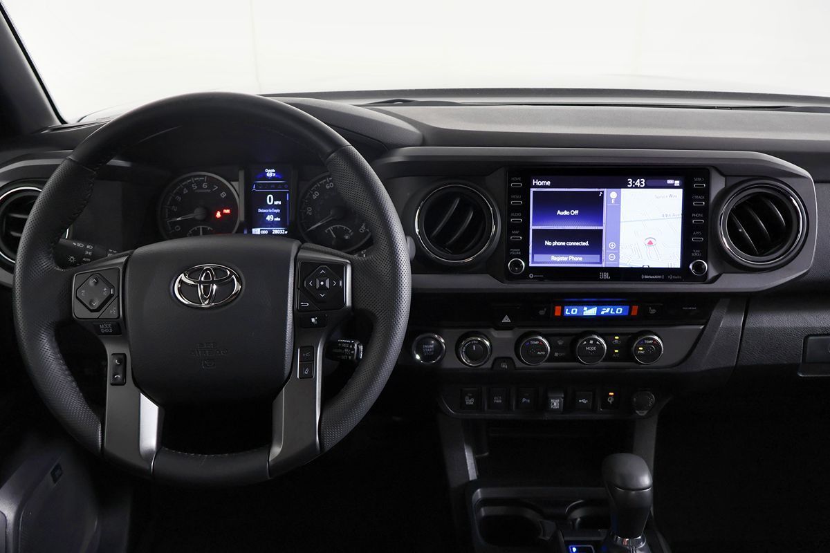 2023 Toyota Tacoma TRD photo 32