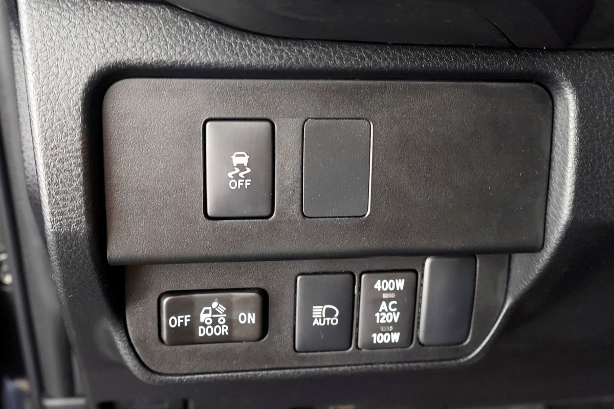 2023 Toyota Tacoma TRD photo 40
