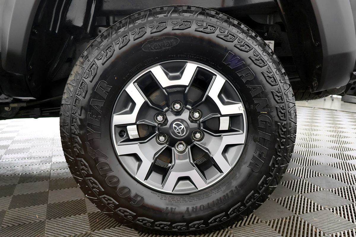 2023 Toyota Tacoma TRD photo 49