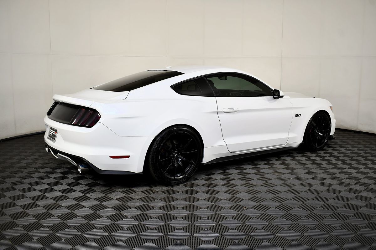 2017 Ford Mustang GT Premium photo 6