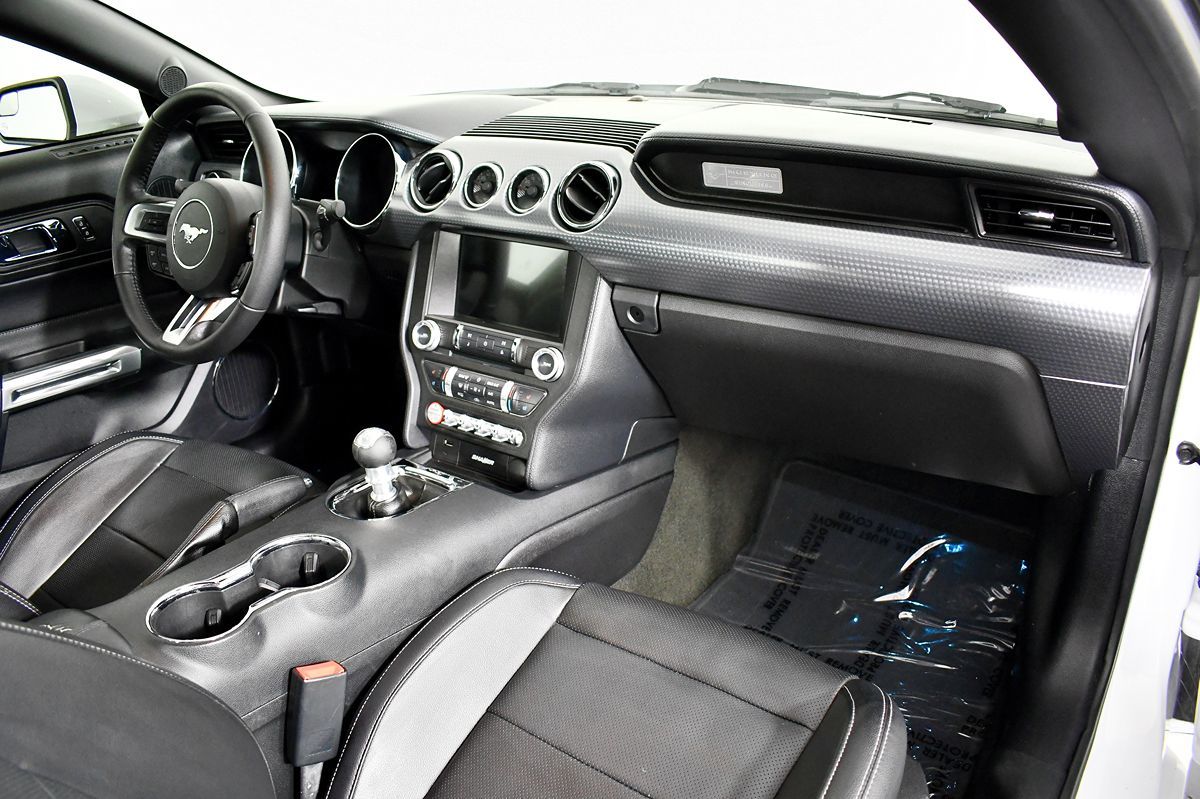 2017 Ford Mustang GT Premium photo 42