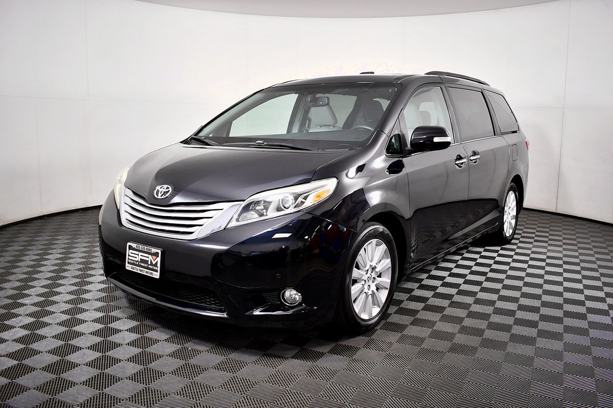 2015 Toyota Sienna Limited Premium photo 51
