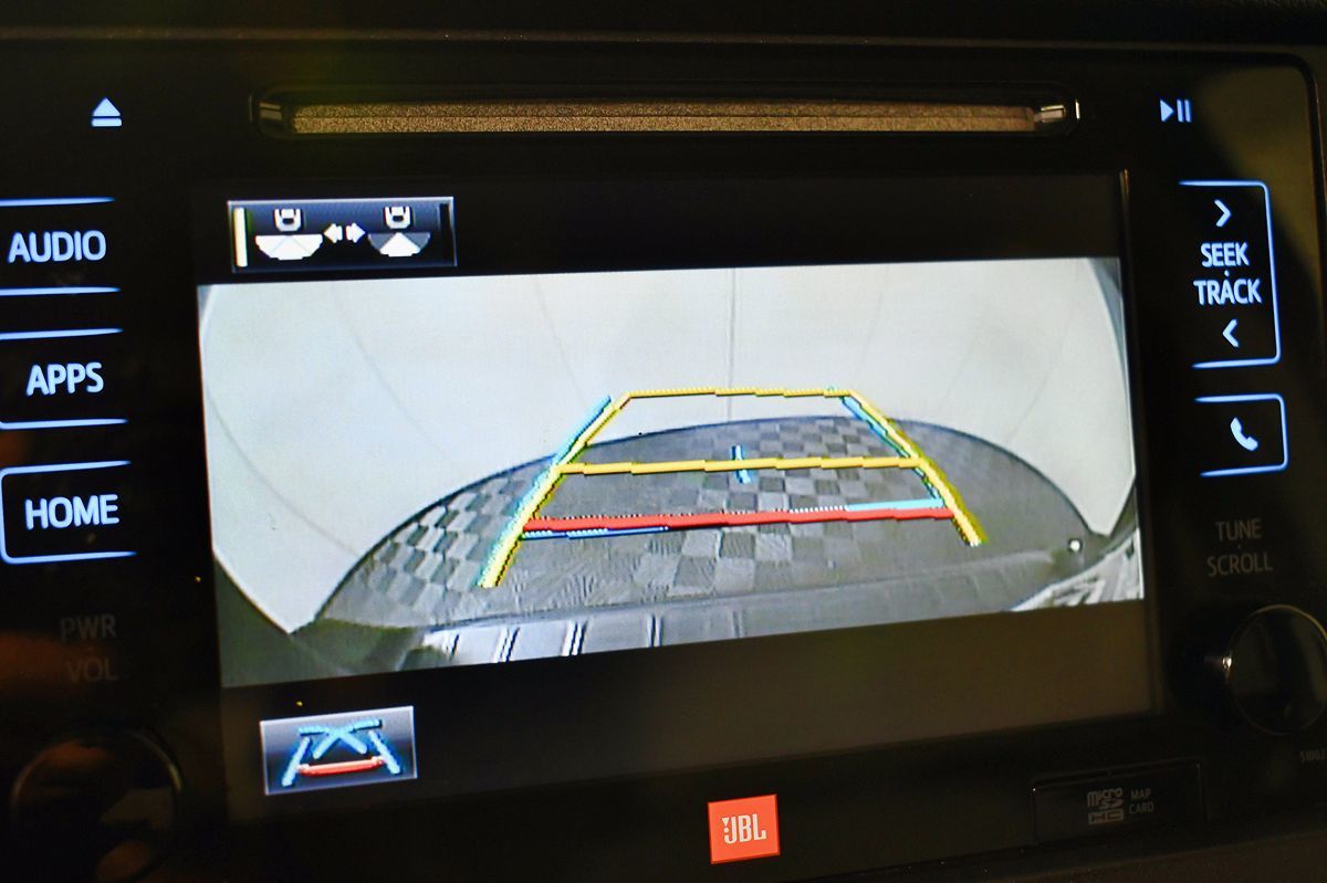2015 Toyota Sienna Limited Premium photo 30