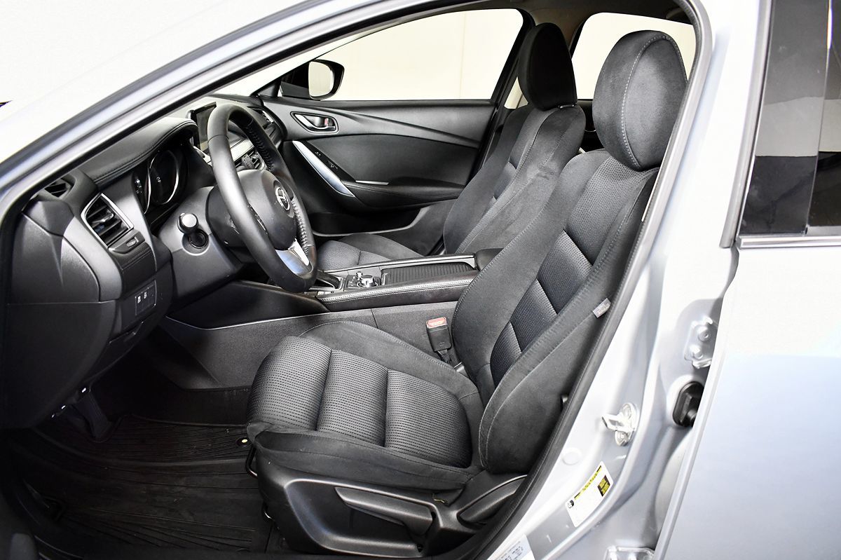 2016 Mazda Mazda6 i Sport photo 16