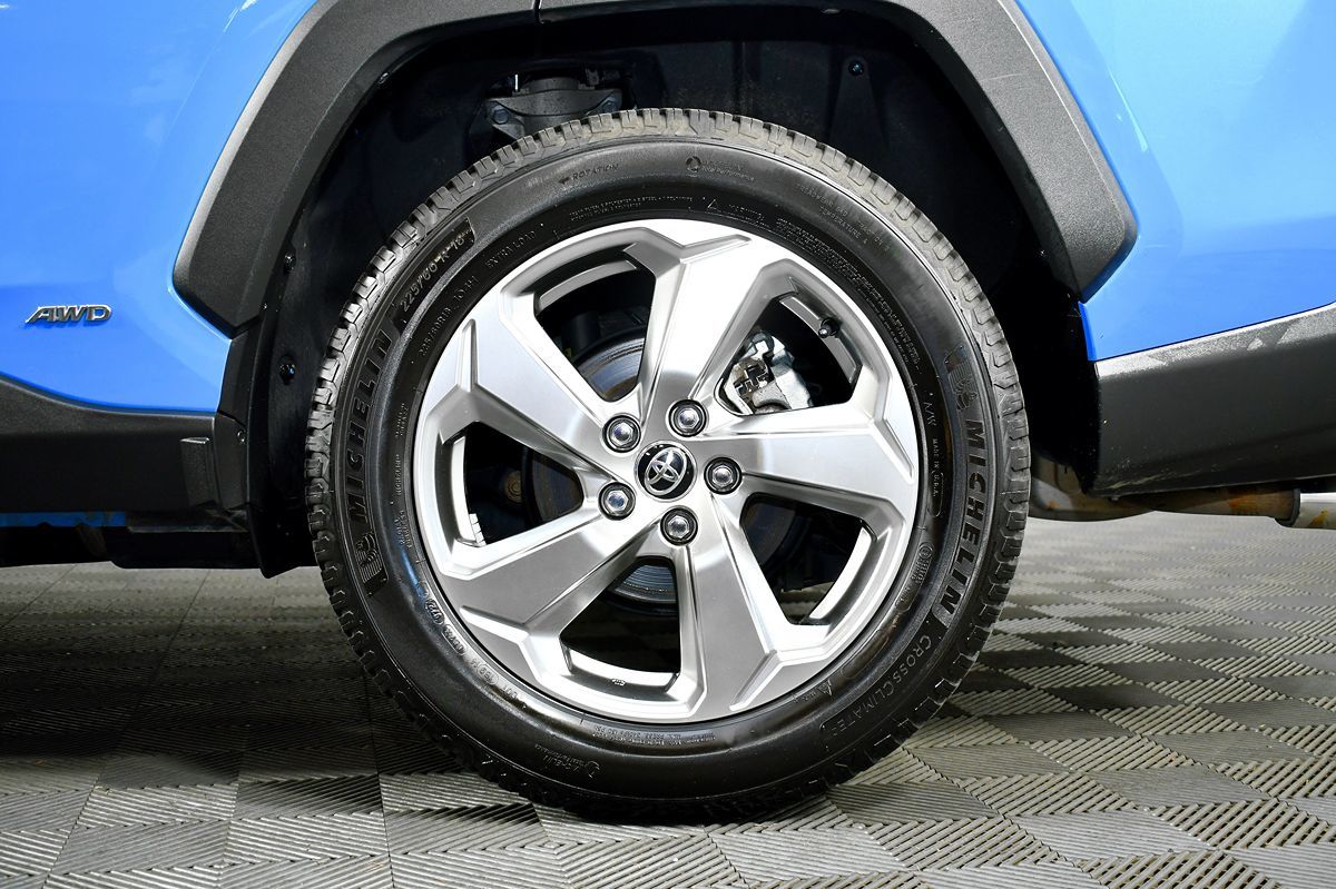 2021 Toyota RAV4 Hybrid XLE Premium photo 51