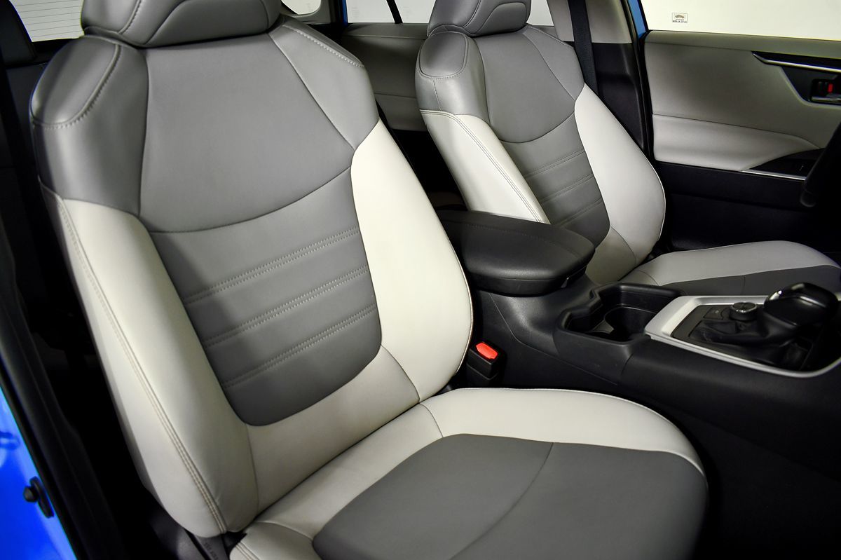 2021 Toyota RAV4 Hybrid XLE Premium photo 41